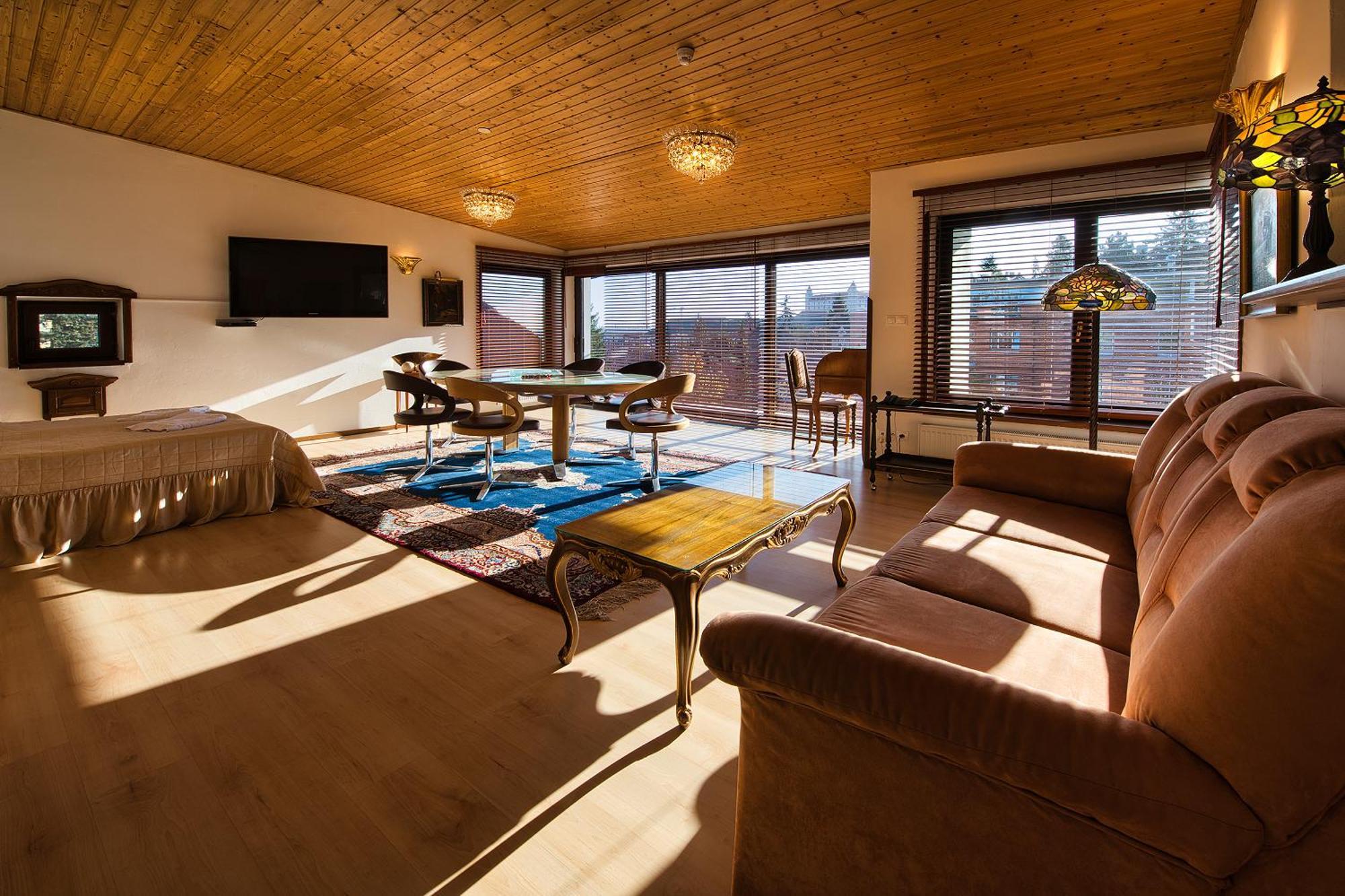 Panoramic Castle Suite With Free Private Parking Bratislava Exterior foto